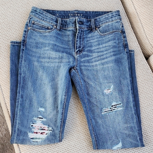 White House Black Market Denim - Like New 'The Skinny' Jeans From White House Black Market, Suze 6
